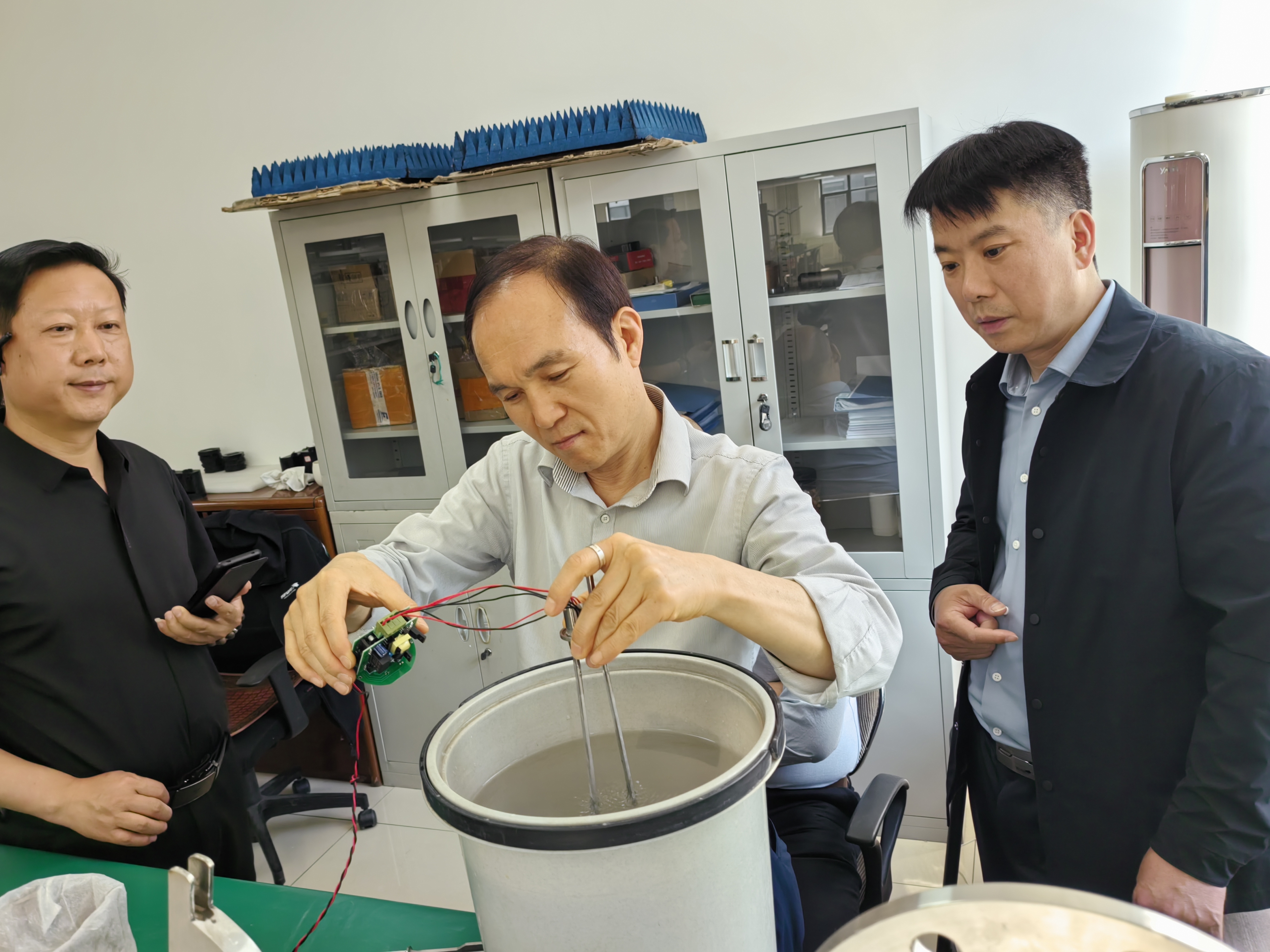 韓國(guó)客戶(hù)到訪(fǎng)北京精誠(chéng)瑞博 開(kāi)展技術(shù)交流與車(chē)間考察